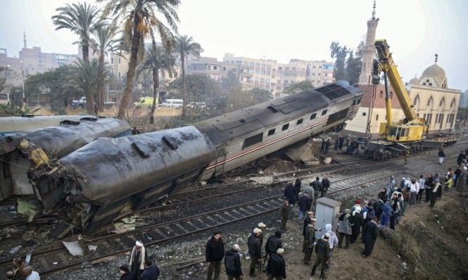 Descarrila tren en Egipto, deja al menos 70 heridos - Screenshot_167