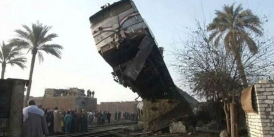 Descarrila tren en Egipto, deja al menos 70 heridos
