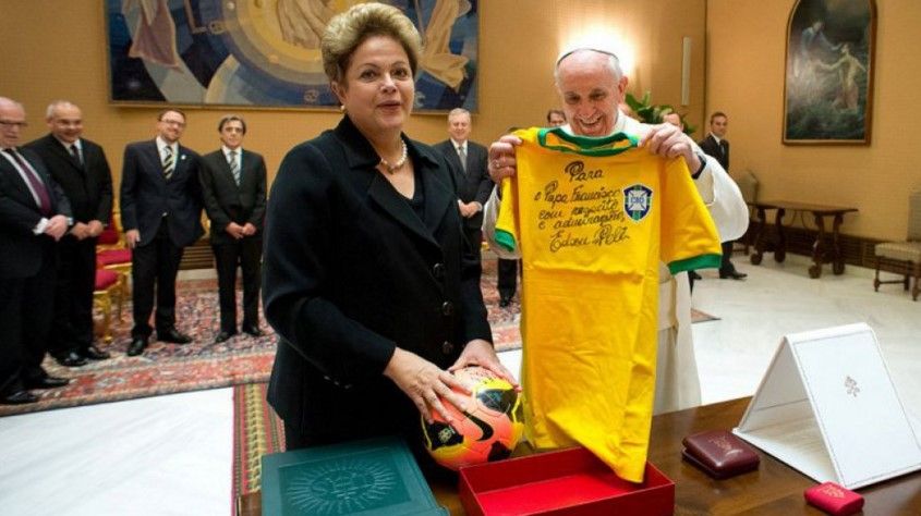 El papa Francisco y su acercamiento con el futbol - Screenshot_25-1