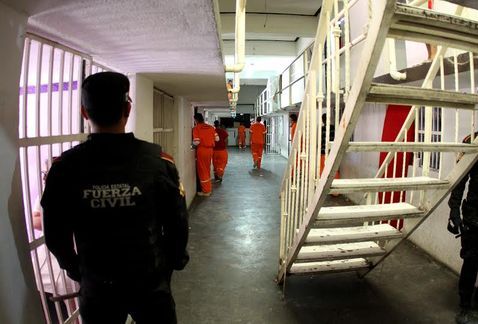 Autoridades de Topo Chico permitieron la riña: gobernador Autoridades de Topo Chico permitieron la riña: gobernador