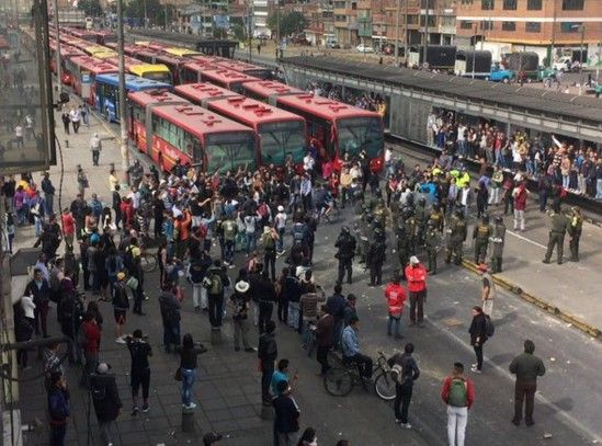 Detienen a 70 tras manifestaciones en Bogotá