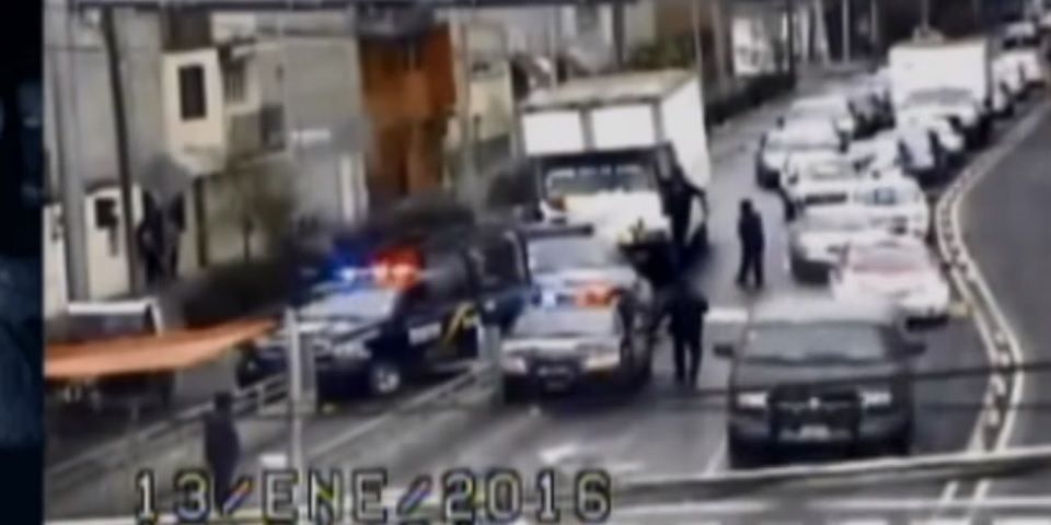 Ex policías federales roban camión de carga en la Ciudad de México