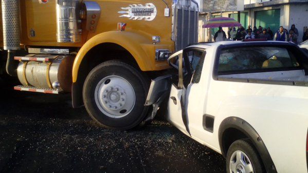 Choque genera caos en la México-Puebla - accidente-puebla-mexico-1