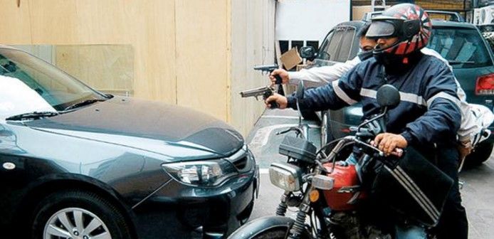 Hieren a dos presuntos ladrones en Satélite