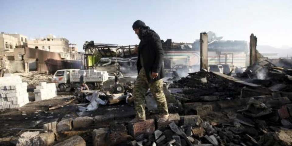 Ataques aéreos dejan 30 muertos en Yemen