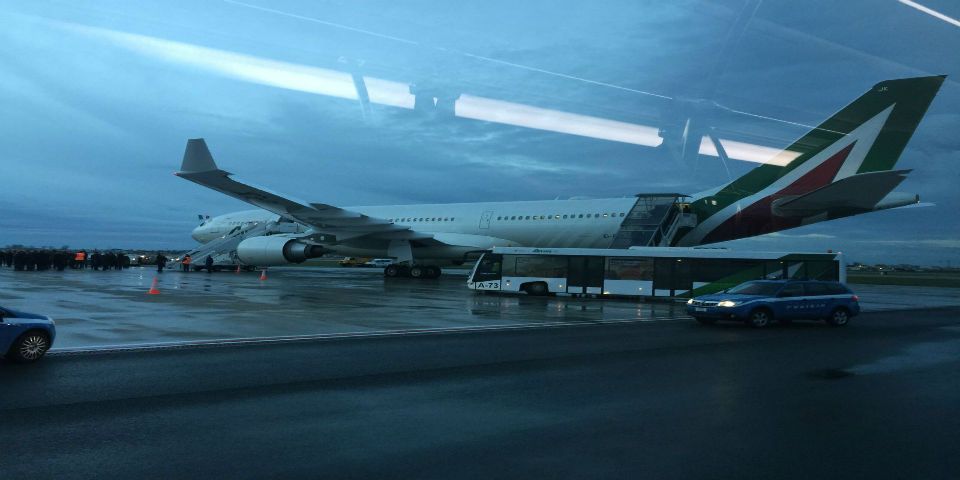 Avión del papa Francisco ya vuela a México