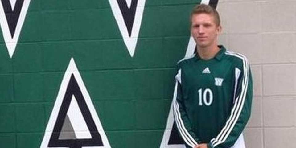 Lo expulsan de la liga por increíble serie de infracciones Lo expulsan de la liga por increíble serie de infracciones