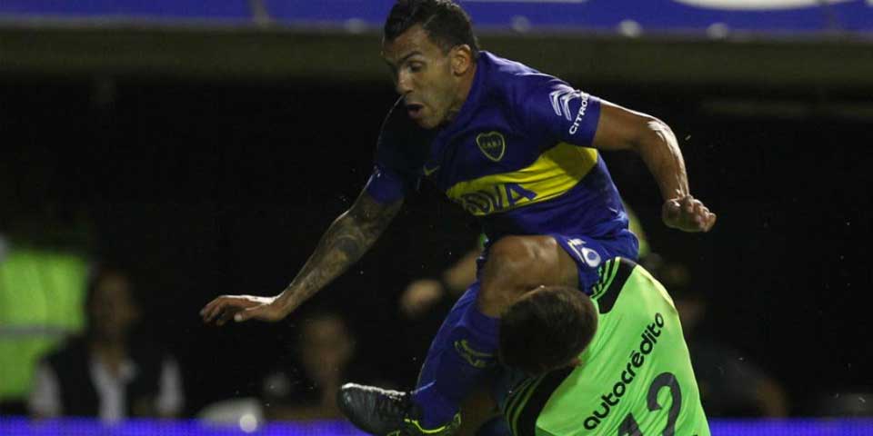 Video: Tévez lesiona al portero de Newell’s Video: Tévez lesiona al portero de Newell’s