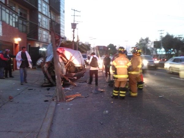 Muere joven en accidente automovilístico en Coyoacán - choque-division-del-norte-19feb-mamoreno1971