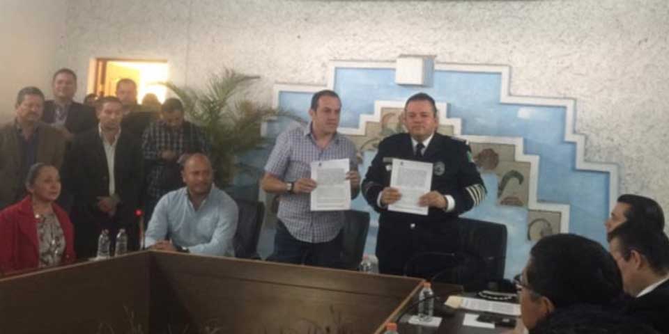 Cuauhtémoc Blanco firma el Mando Único en Cuernavaca