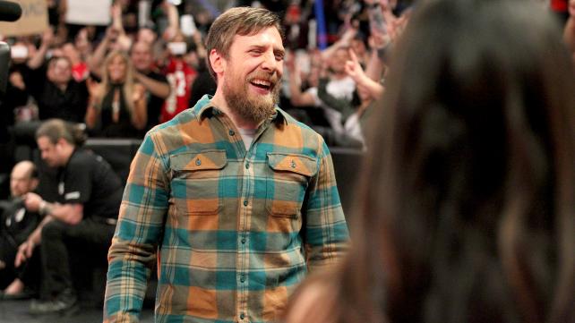 Daniel Bryan confirma su retiro en un emotivo Raw - despedida-Daniel-Bryan-7