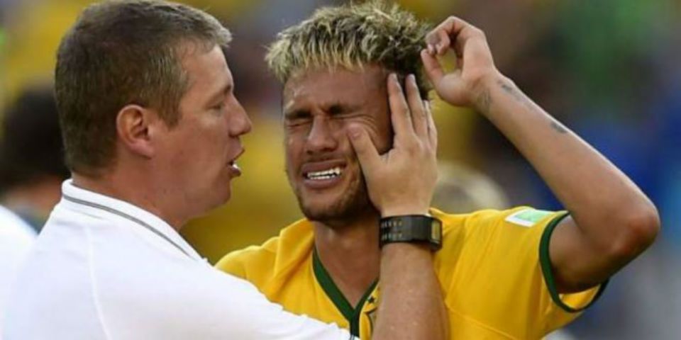 Embarga justicia brasileña avión y yate de Neymar