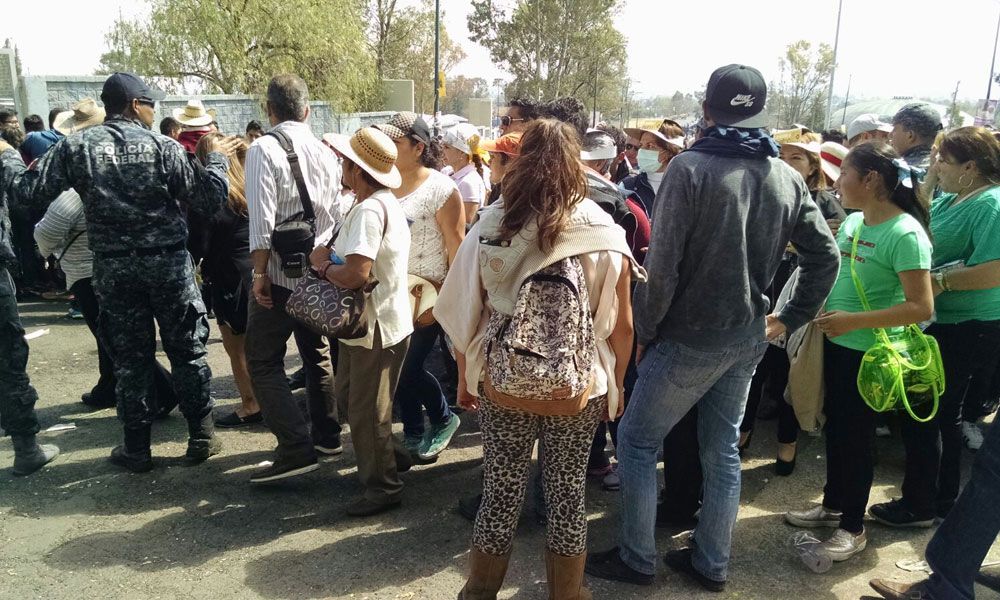Controlan corto circuito en estadio donde estará el papa - enfrentamiento-estadio-morelos-3