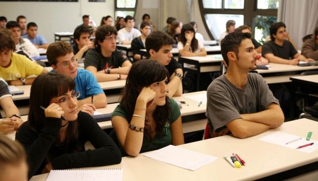 Jóvenes tendrán asegurado su lugar en universidades públicas: SEP