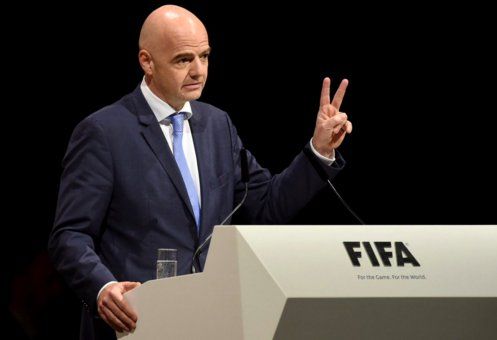 Gianni Infantino firma contrato con la FIFA - gianni-infantino