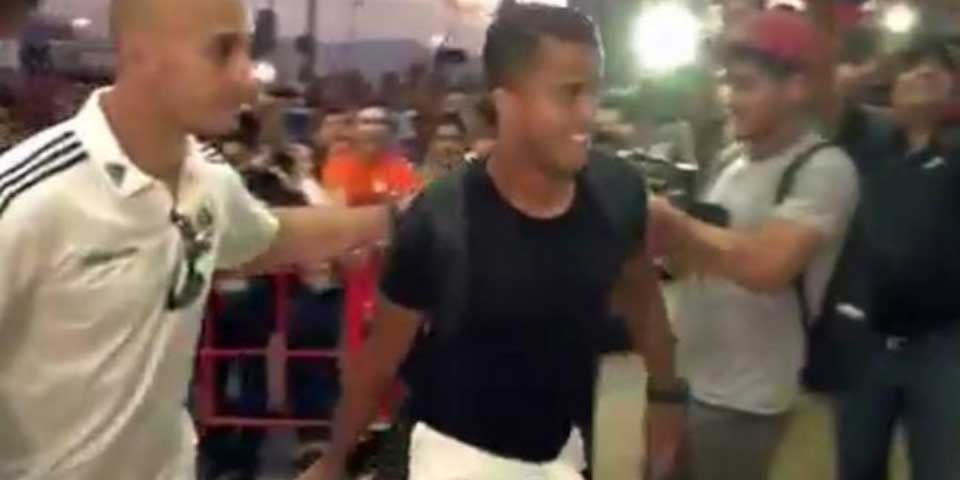 Aficionados gritan ‘borracho’ a Giovani dos Santos