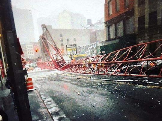 Grúa gigantesca colapsa en Nueva York - grua-nyc-7