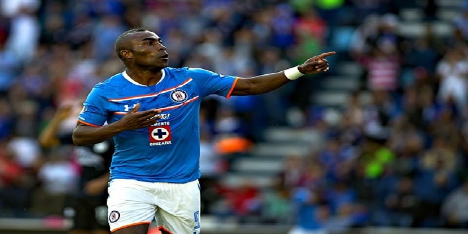 Sufrido triunfo del Cruz Azul ante Querétaro