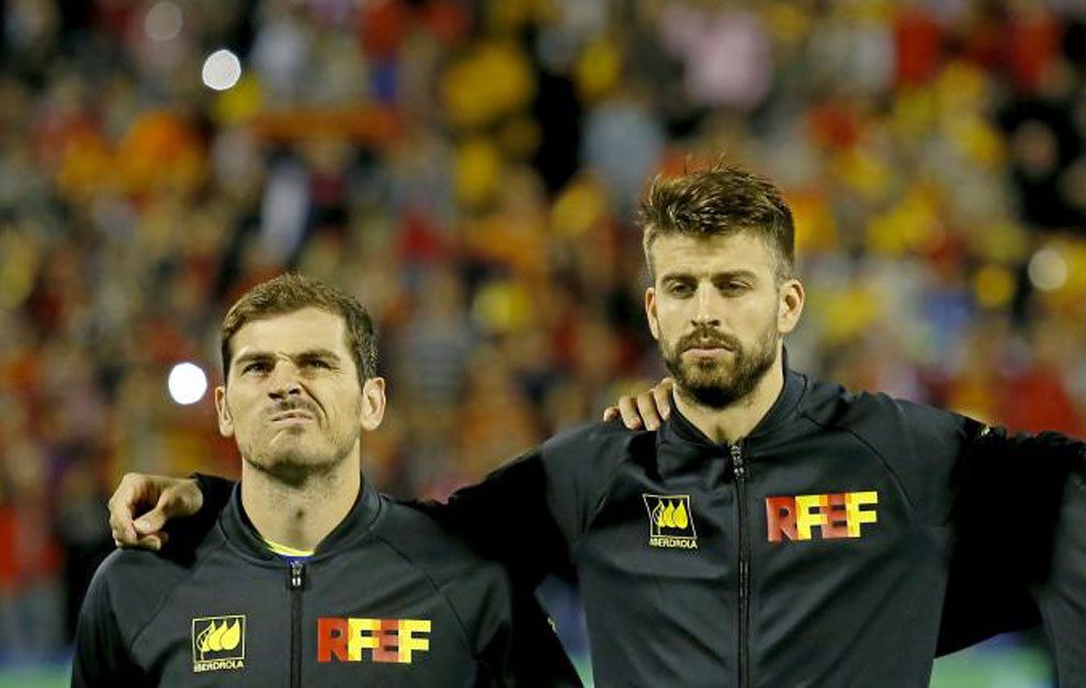 'Espero que veas la final de Champions conmigo': Casillas a Piqué - iker-casillas-gerard-pique