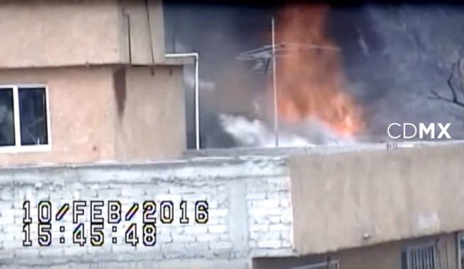 Video: controlan incendio en casa de Tláhuac