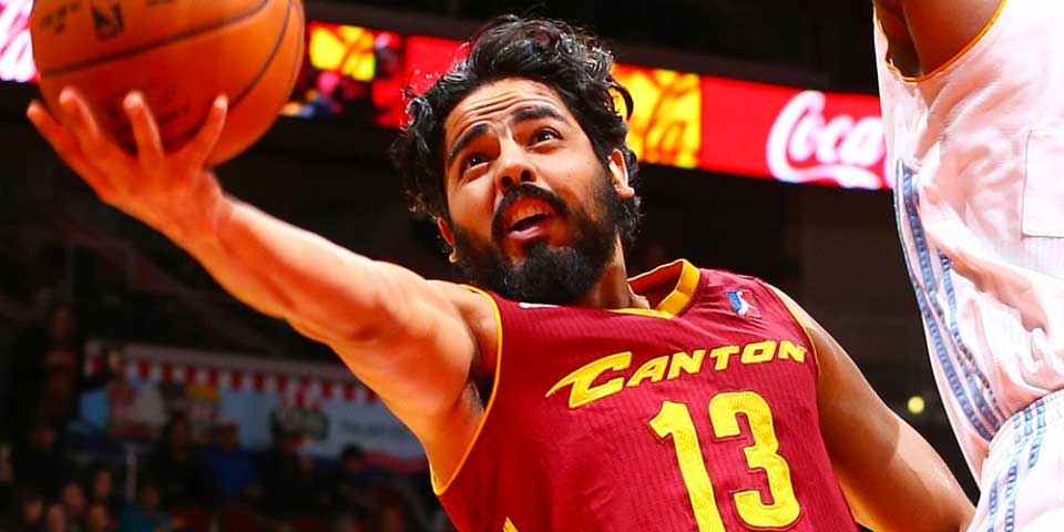 Mexicano Jorge Gutiérrez regresa a NBA con Hornets