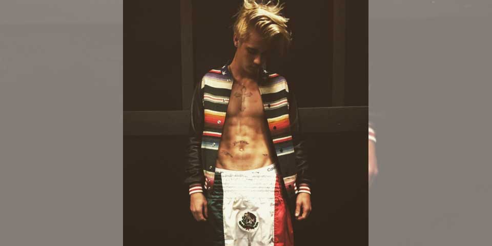 Justin Bieber levanta polémica por usar bandera de México