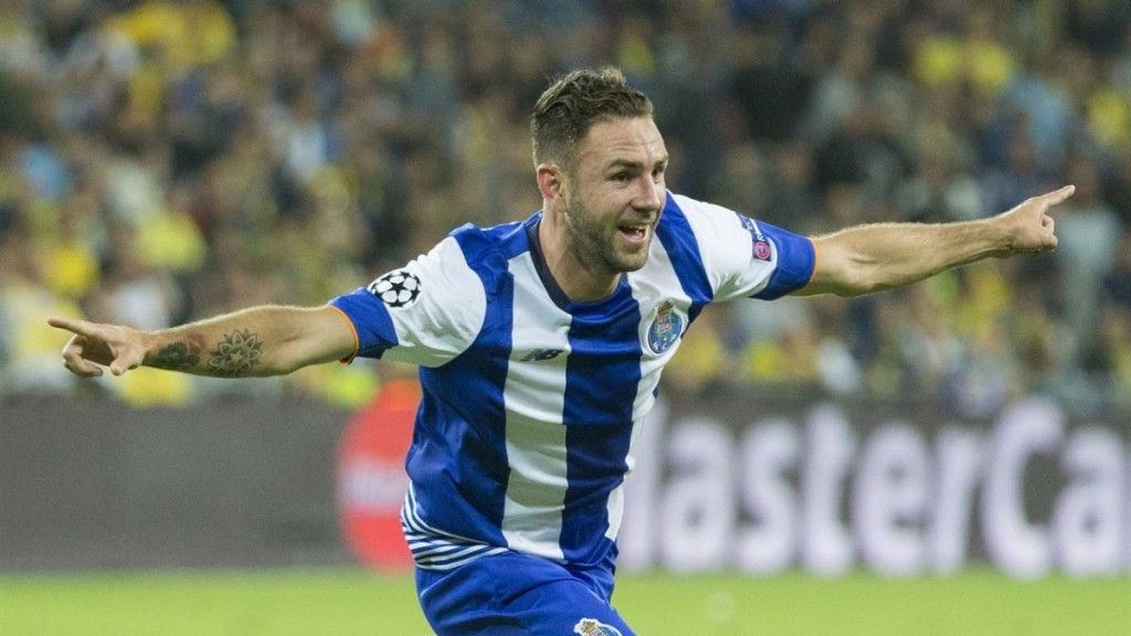 Porto hace válida opción de compra por Miguel Layún - layun-1024x576