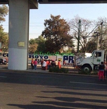 Exigen abastecimiento de agua en Tláhuac - manifestacion-Tlahuac-agua-TraficoReporte