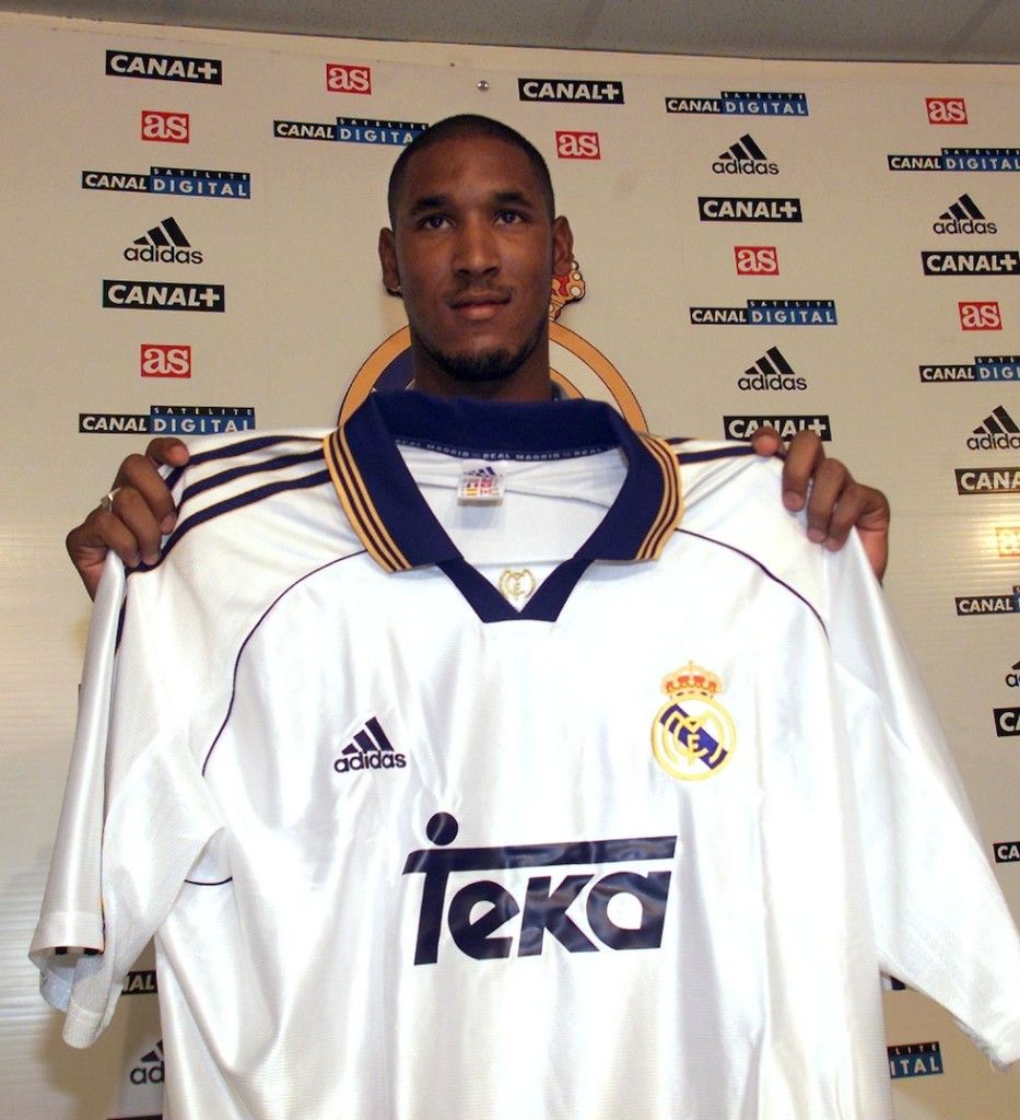 Las peores transferencias de la historia - nicolas-anelka-real-madrid-933x1024