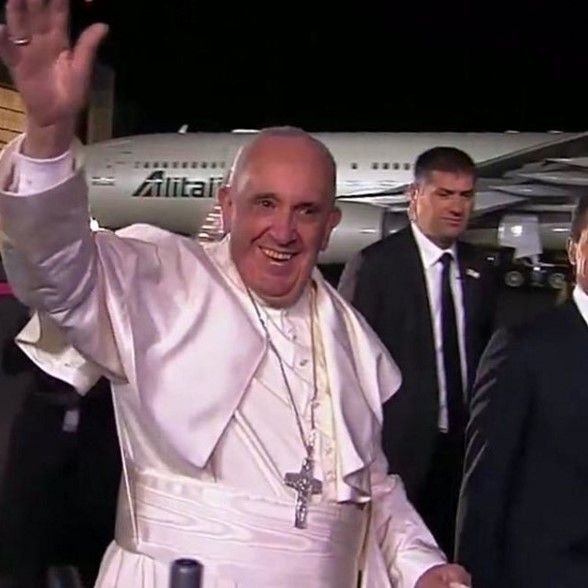La llegada del papa Francisco en imágenes - papa-Francisco-AICM-12feb-papaenmex