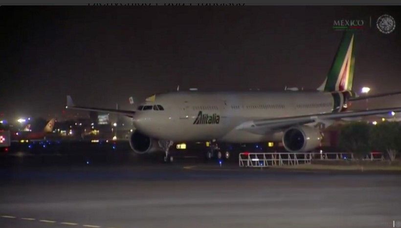 La llegada del papa Francisco en imágenes - papa-Francisco-AICM-12feb2