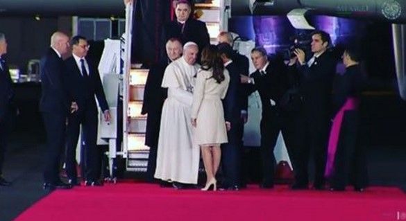 La llegada del papa Francisco en imágenes - papa-Francisco-AICM-12feb5