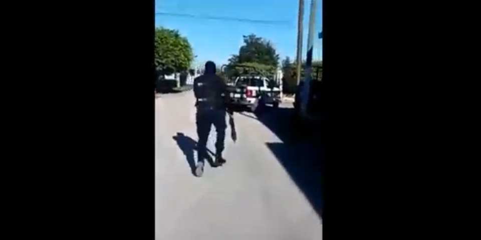 Acusan de homicidio a policías que permitieron ejecución