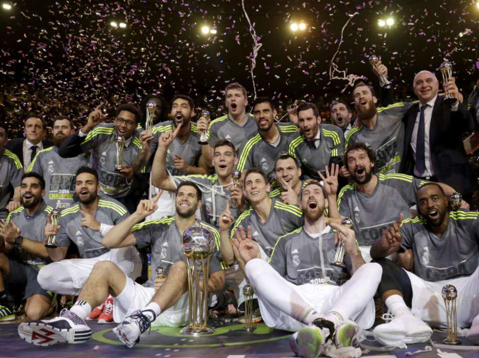 Real Madrid y Gustavo Ayón se llevan la Copa del Rey Real Madrid y Gustavo Ayón se llevan la Copa del Rey