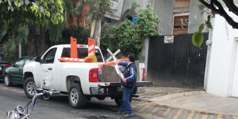 Retiran tambos y señalamientos ilegales de zona de Virreyes