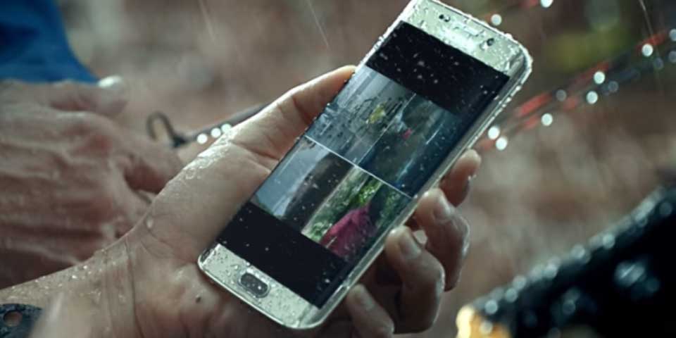 Mark Zuckerberg sorprende y presenta el Samsung Galaxy S7 Mark Zuckerberg sorprende y presenta el Samsung Galaxy S7