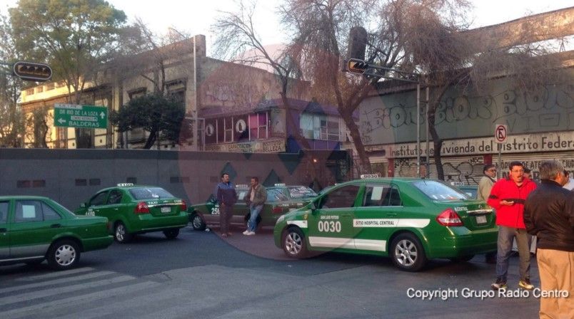 Taxistas bloquean Bucareli por iniciativa de ley en SLP - taxistas-SLP-Radio-Centro2