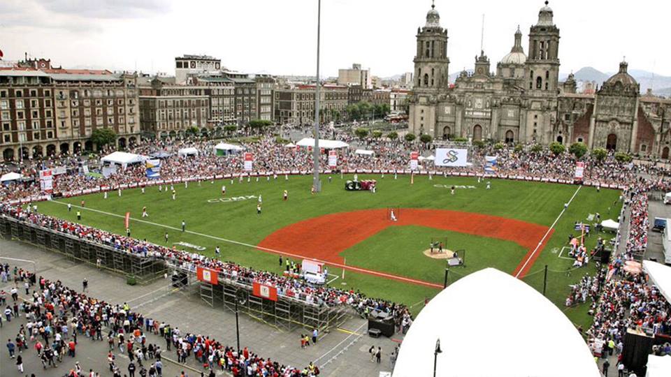 Carlos Valencia se corona campeón del Home Run Derby del Zócalo