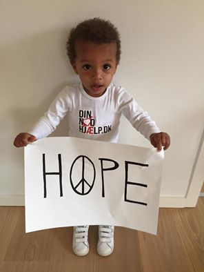 La impresionante mejoría del niño rescatado de la calle en África - 1688458_10154085163468024_6238736365517802147_n