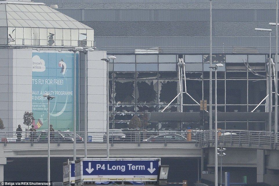 Pánico en Bruselas. Ataques terroristas dejan al menos 34 muertos - Aeropuerto-Belgica-REX