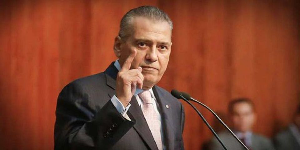 AMLO acusa a Osorio Chong de ordenar el retiro de su spot - Beltrones