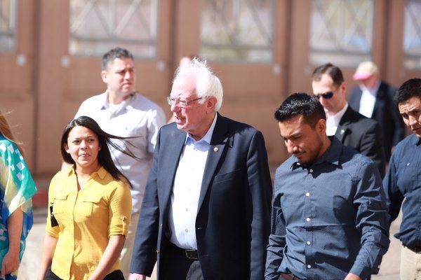Lucharé por la reforma migratoria: Sanders - Bernie-Sanders-Arizona-2