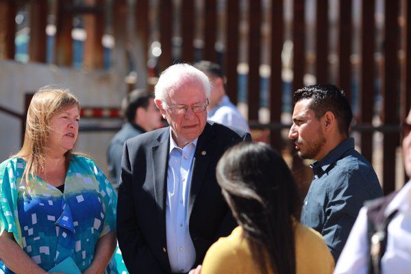 Lucharé por la reforma migratoria: Sanders - Bernie-Sanders-Arizona-4