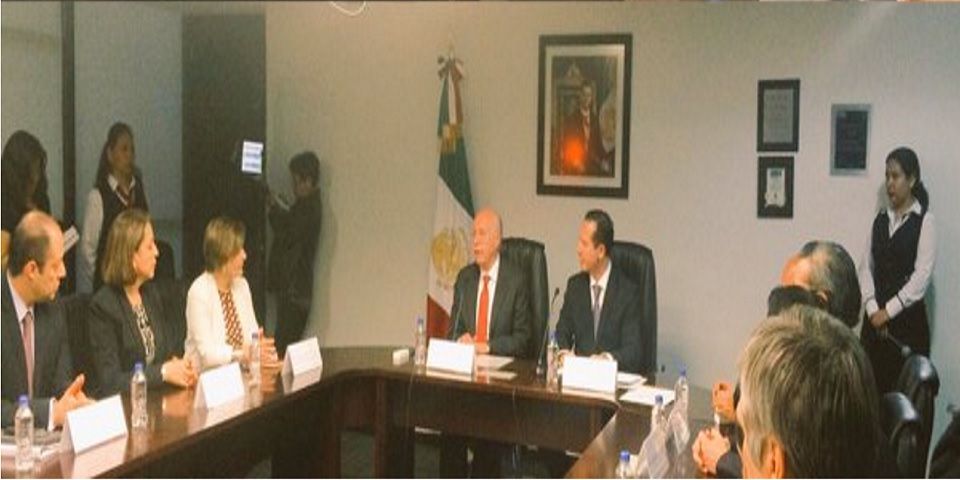 Julio Sánchez y Tépoz asume cargo como titular de Cofepris