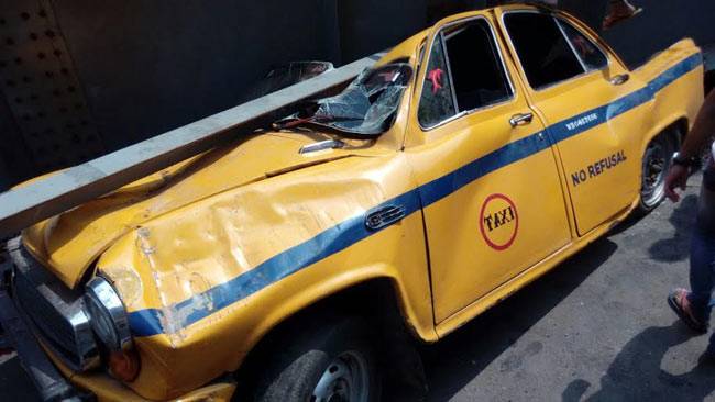 Al menos 15 muertos por derrumbe de puente en India - Calcuta-puente-colapsado-Shiam-Sundar-Gosh2