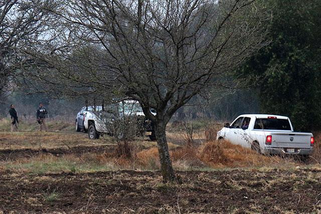 Encuentran restos humanos en diez tambos en Puebla - Calpan-tambos08