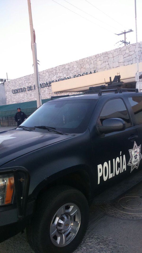 Decomisan más de 400 armas blancas en Cereso de Hermosillo - Cateo-Hermosillo-Sonora-3