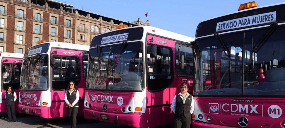 Dan banderazo a autobuses exclusivos para mujeres