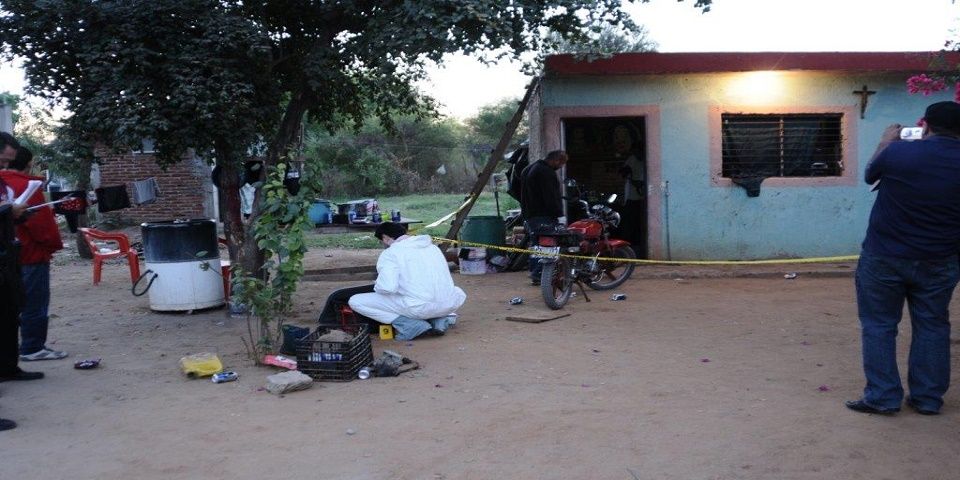Acribillan a tres hombres al interior de su domicilio en Culiacán