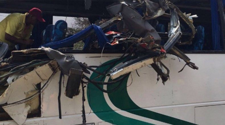 Se estrella autobús con aficionados de Colombia y Ecuador - DeportesRCN